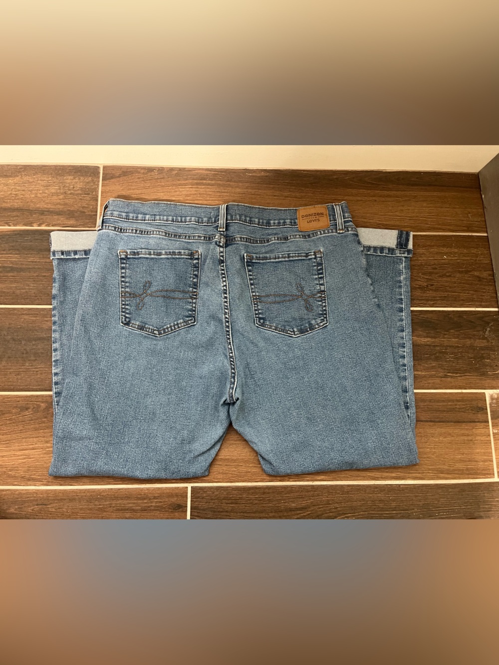Denizen from Levi's Light Blue Distressed Ankle Jeans - Picture 4 of 6